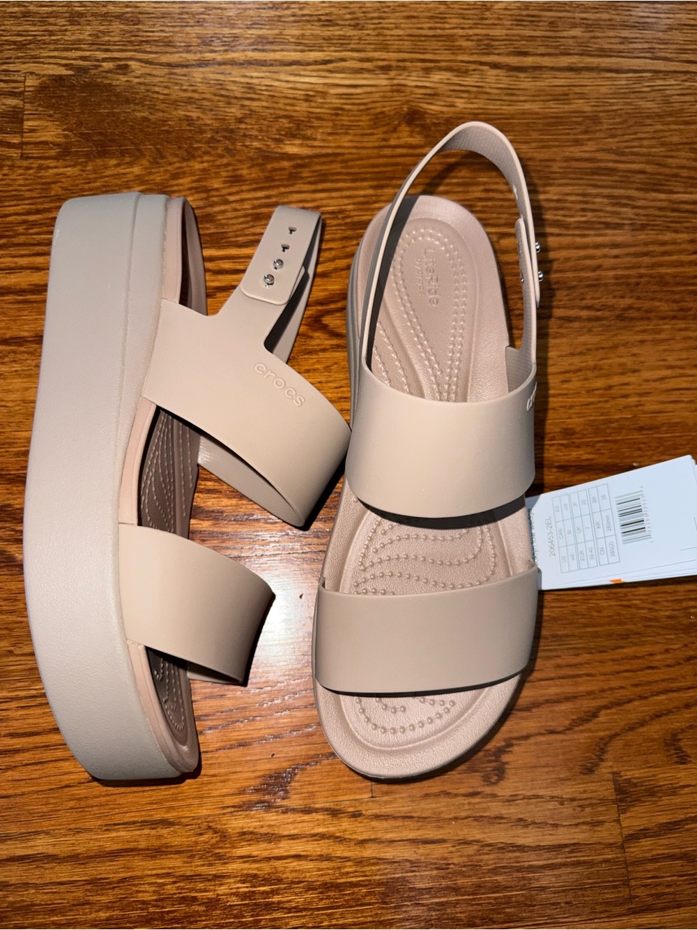 CROCS Brooklyn Low Wedge Sandal